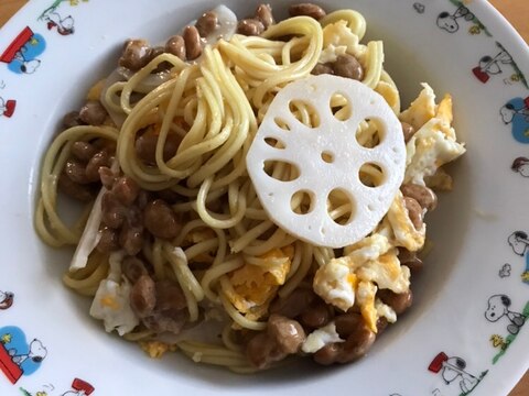 炒り卵とレンコンの納豆焼きそば